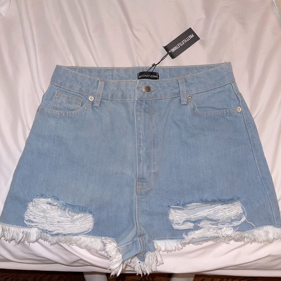 PRETTYLITTLETHING Shape Bleach Wash Ripped Hem Denim Shorts - Picture 7 of 10